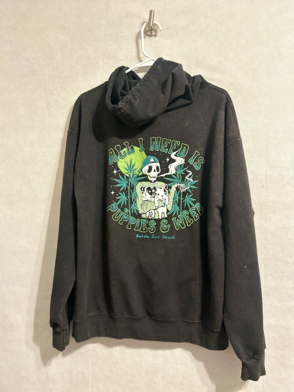 Black Graphic Hoodie All I Need Is Puppies & Weed print black sweatshirt large - Picture 7 of 8